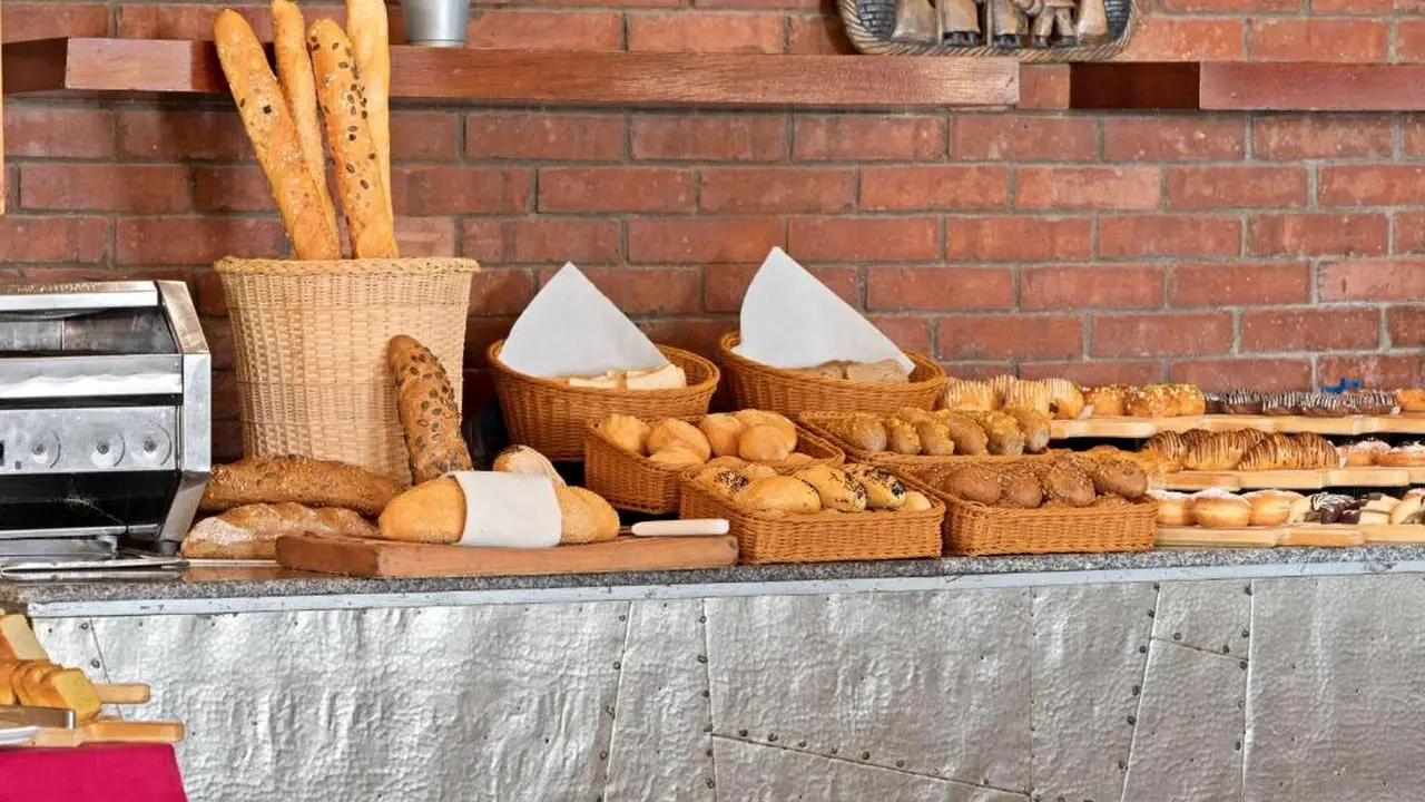 الفندق راديسون بلو - القصير